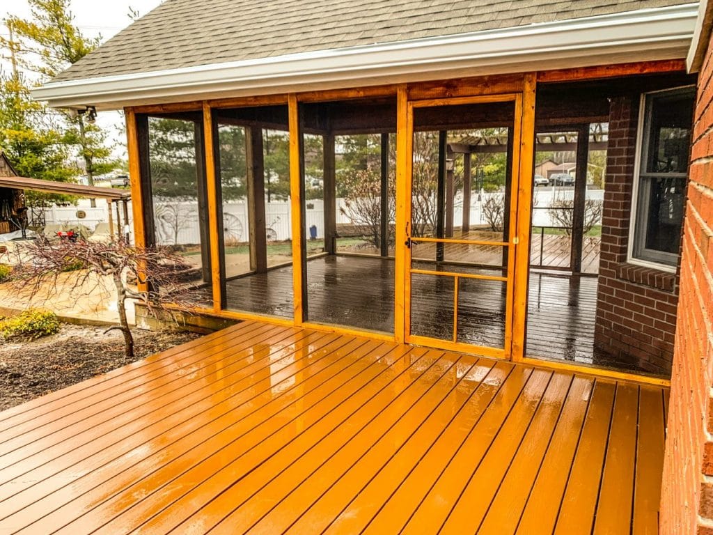 BGW Construction - Screened Porch after Trex Installation