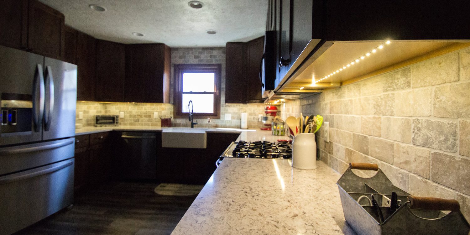 under cabinet lights